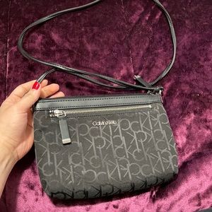 CALVIN KLEIN PURSE